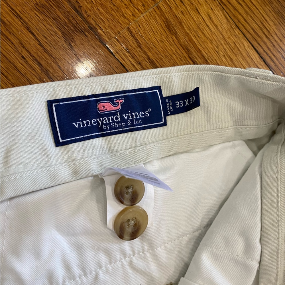 Gently used Mens Vineyard Vines pants